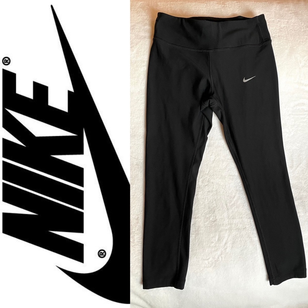 Nike Dri-Fit crop yoga pants
